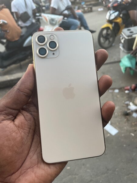 iPhone 11 Pro Max sans ID