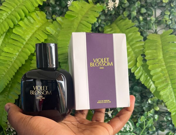 Parfum Violet Blossom zara