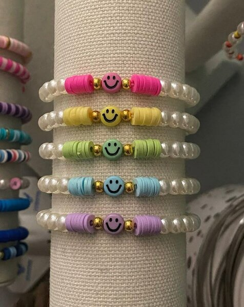 Bracelet perle sourire coloré