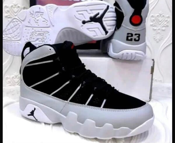Jordan 9 ash & black