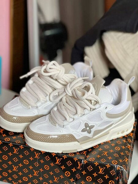 Chaussures de sport homme Louis Vuitton blanches