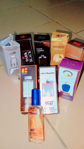 Parfums Variés pour Homme et f