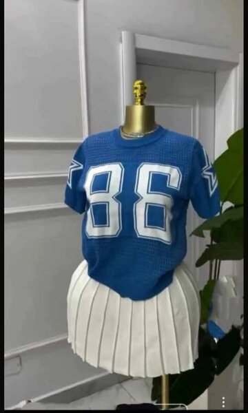 Jupe Plissée Blanche Élégante