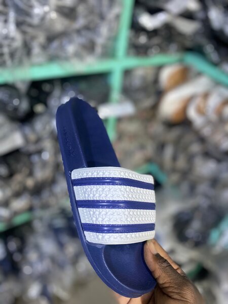 Sandales de piscine bleues