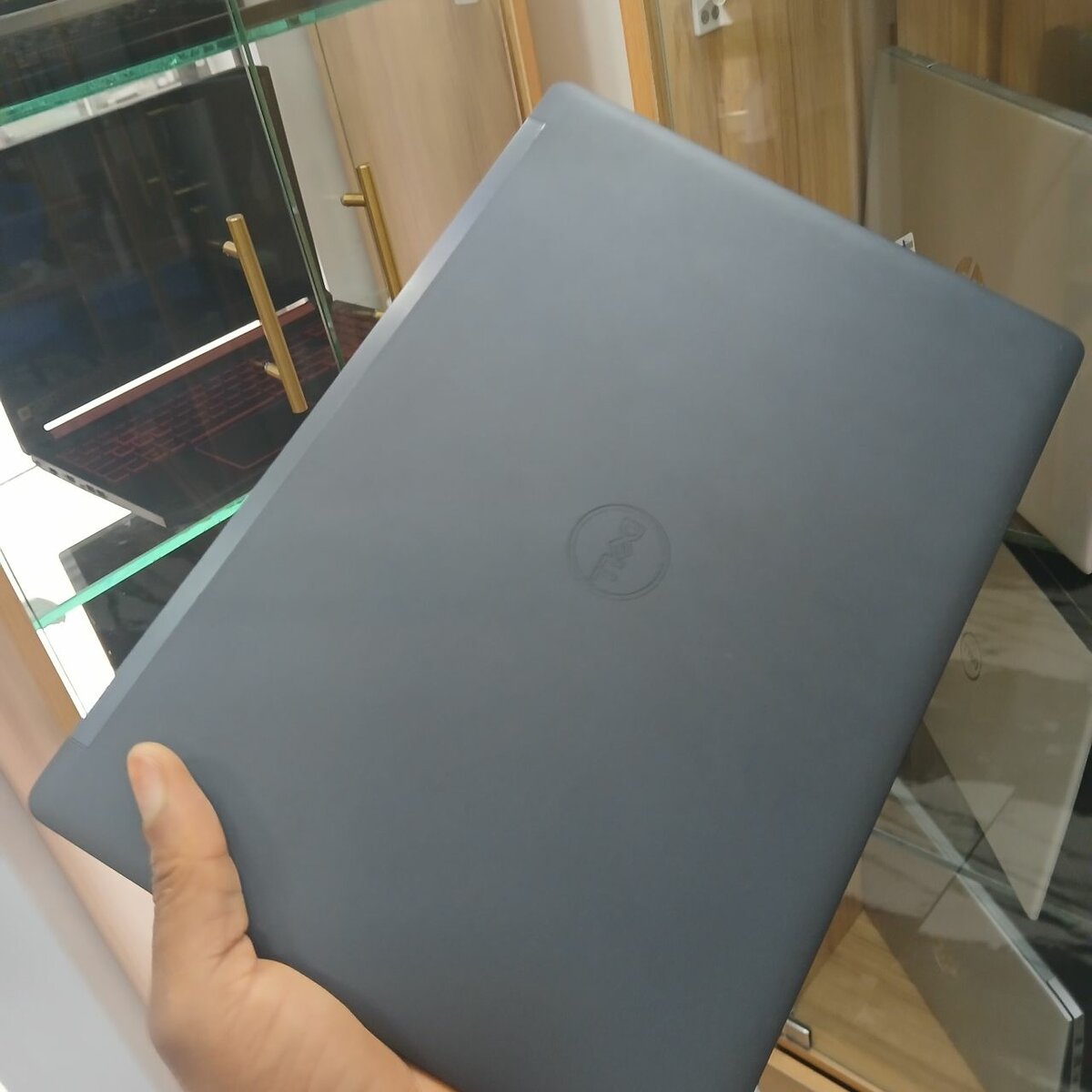 Dell latitude 5290