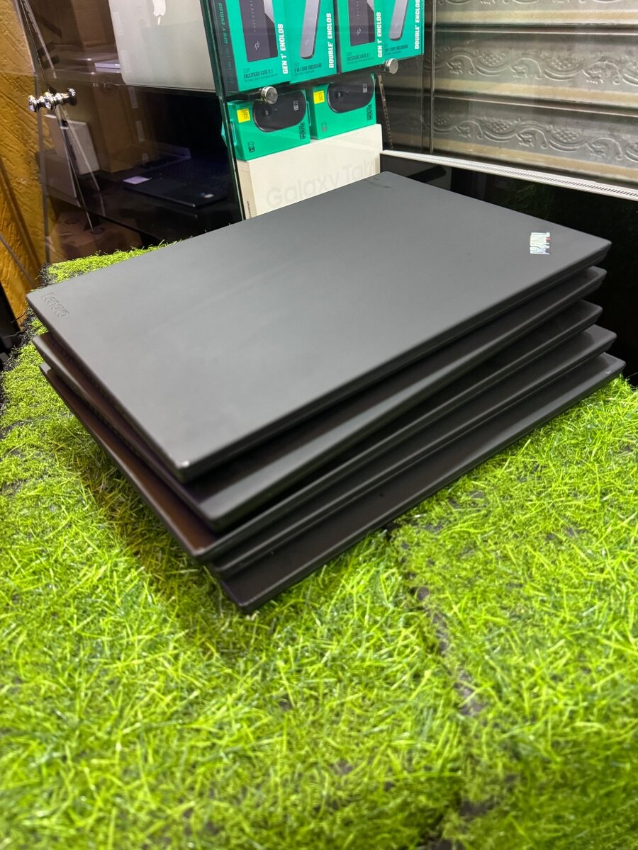 Lenovo thinkpad t480 intel core i5 RAM 16GB SSD 256GB