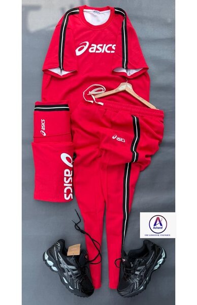 Ensemble de survêtement sportif