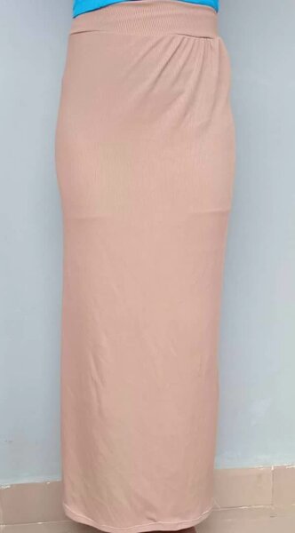 Jupe longue beige élégante