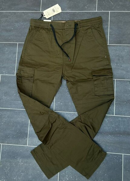 Pantalon cargo homme résistant
