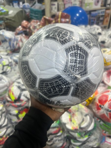 Ballon de Football Résistant