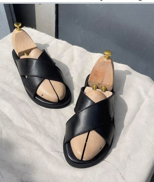 Sandales en cuir croisé homme