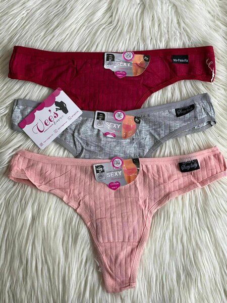 Strings et culottes pour femmes