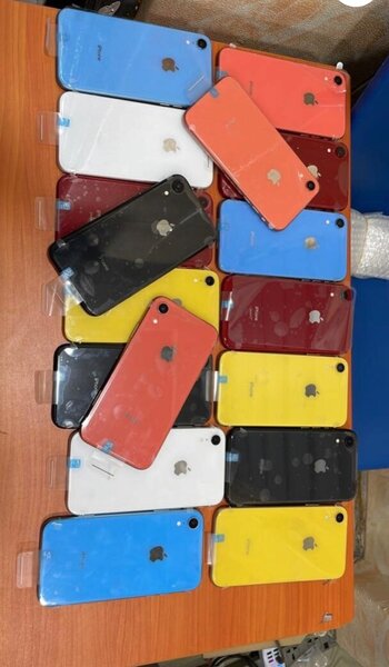 iPhone XR,64gig and 128gig