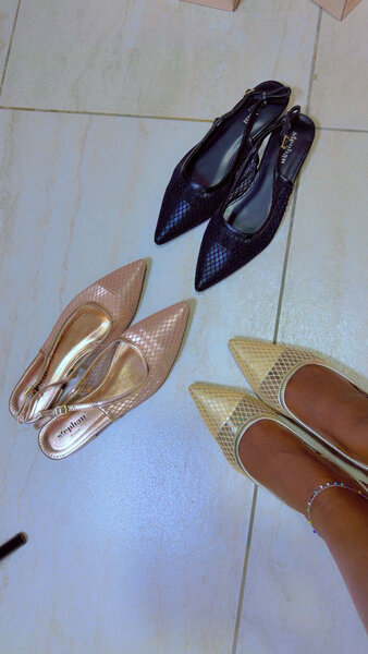 Chaussures élégantes femme