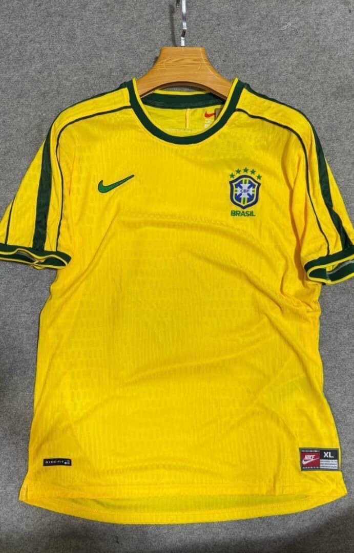 Maillot de football authentique