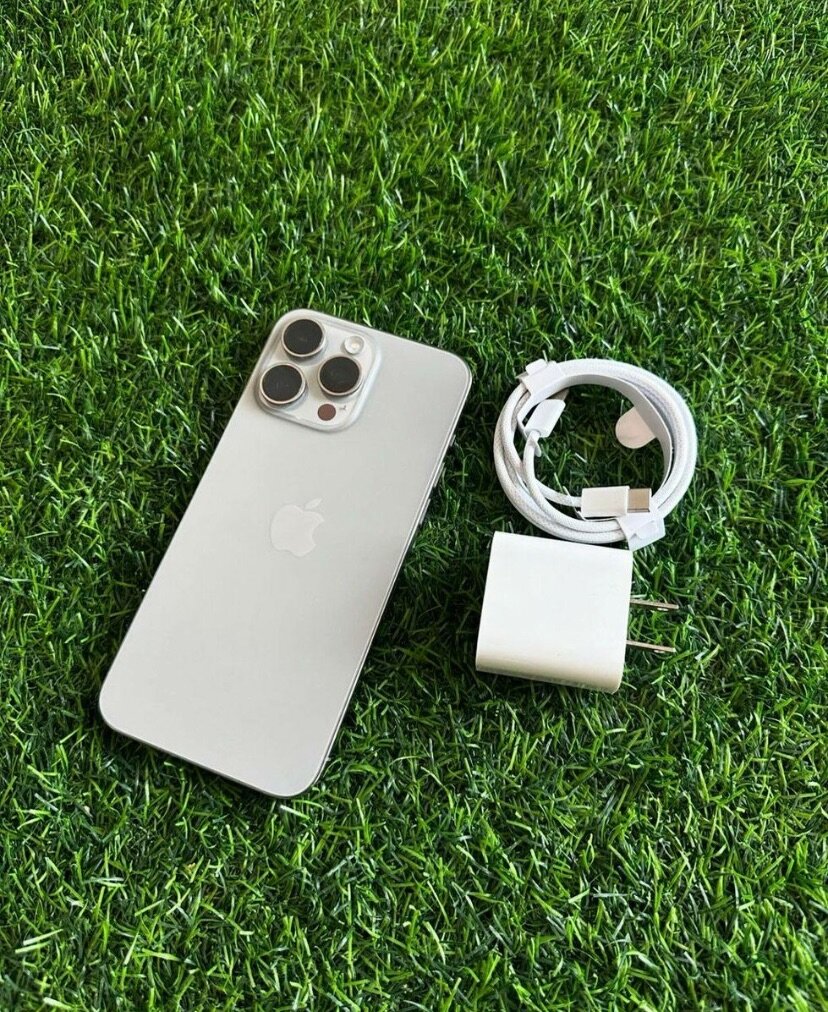 iPhone 15 pro max 256 GB physical sim