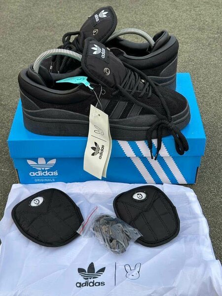 Adidas Originals Noir Sneakers