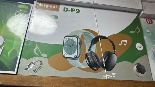 Montre Intelligente avec Écouteurs