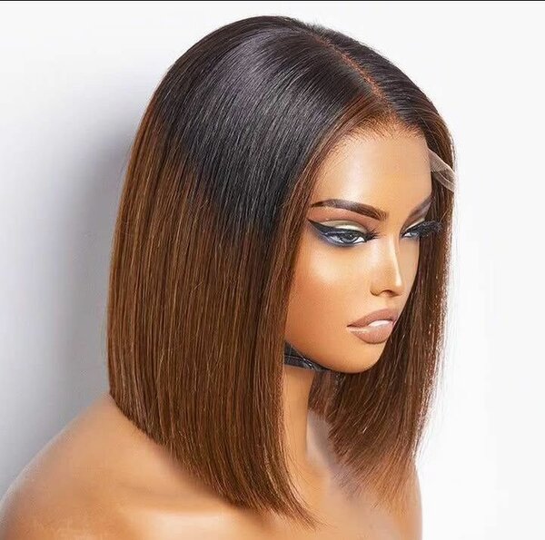 Perruque courte avec frontale en lace