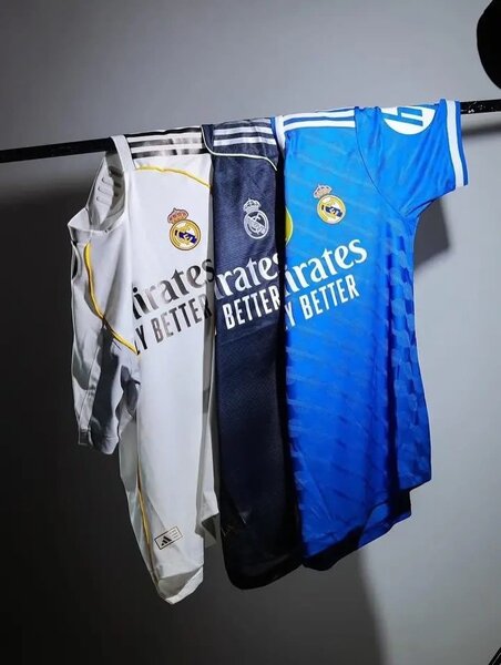 Maillots de Football Real Madrid