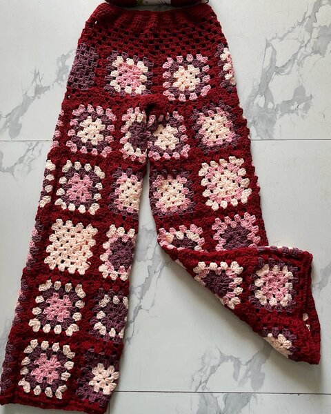 Pantalon crochet coloré