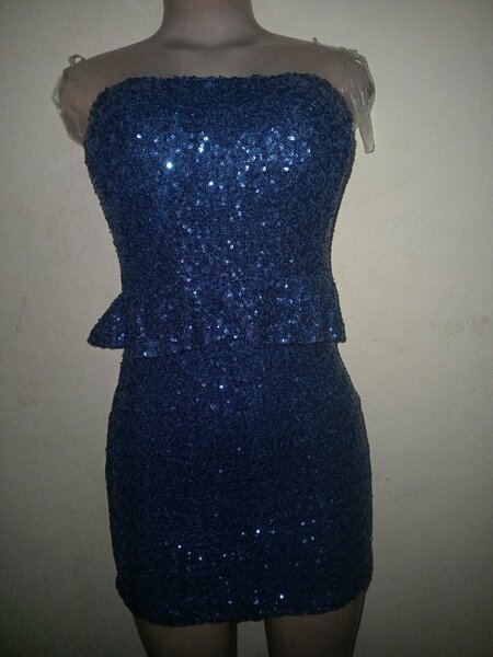 Robe à sequins bleue élégante