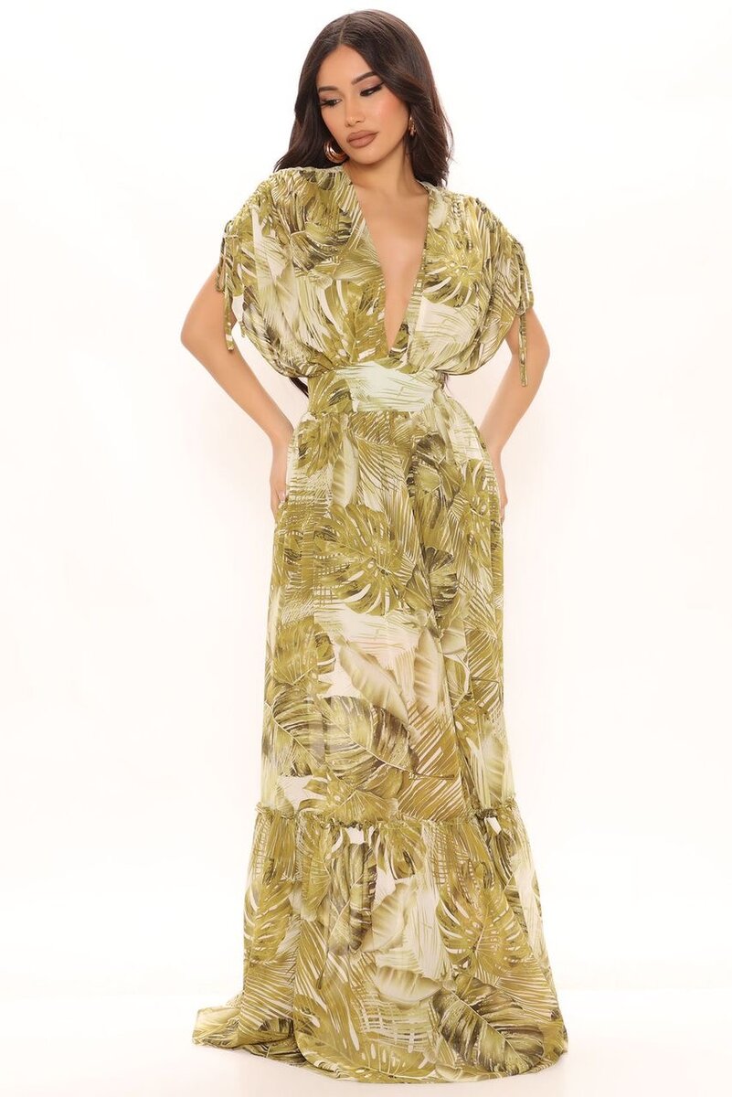 Robe verte fleurie