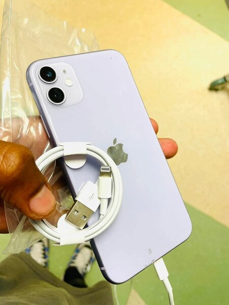 iPhone 11 Violet