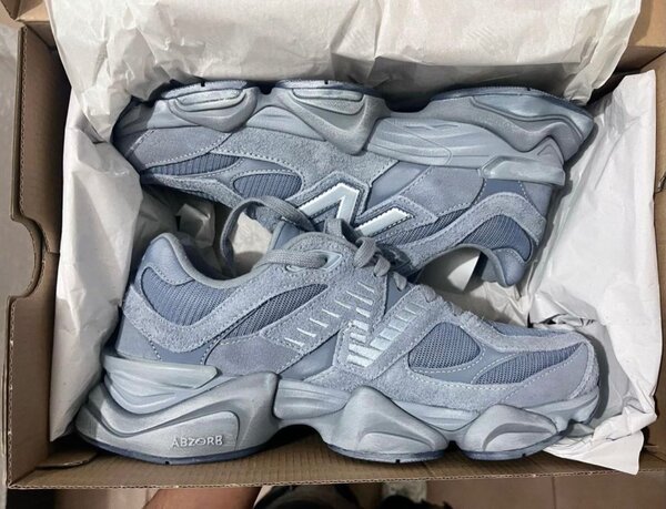 New Balance 9060