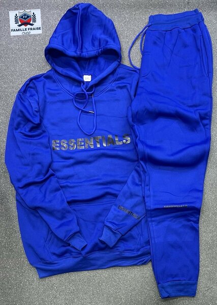 Ensemble de survêtement bleu