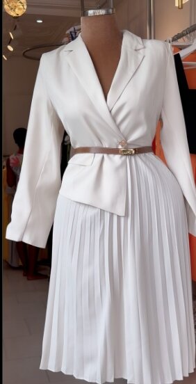 Charming women's dress color white Size 10/12/14