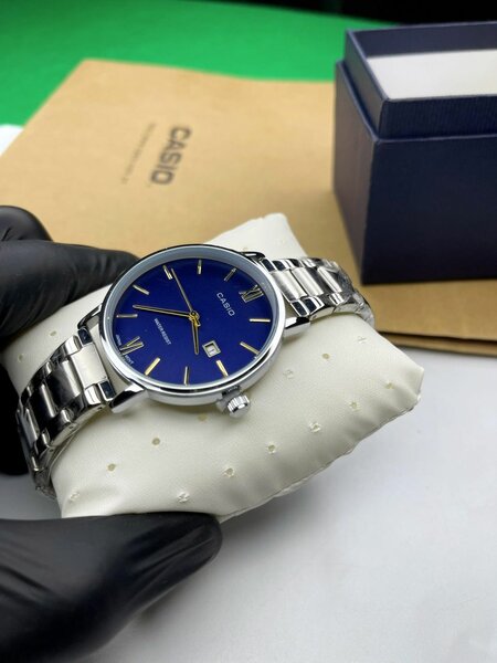 Montre Casio Élégante