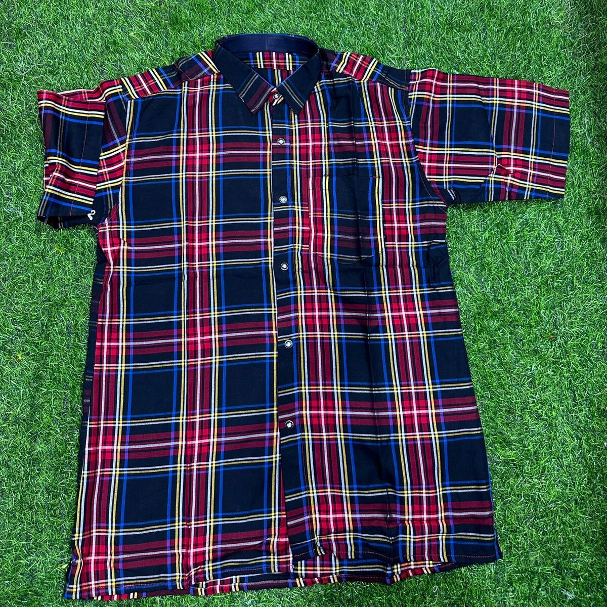 Chemises colorées pour hommes