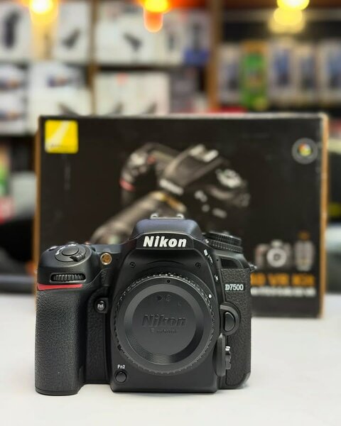 NIKON D7500 DSLR Camera