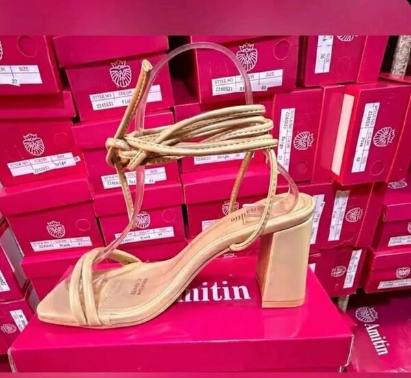 Sandales à talon élégantes