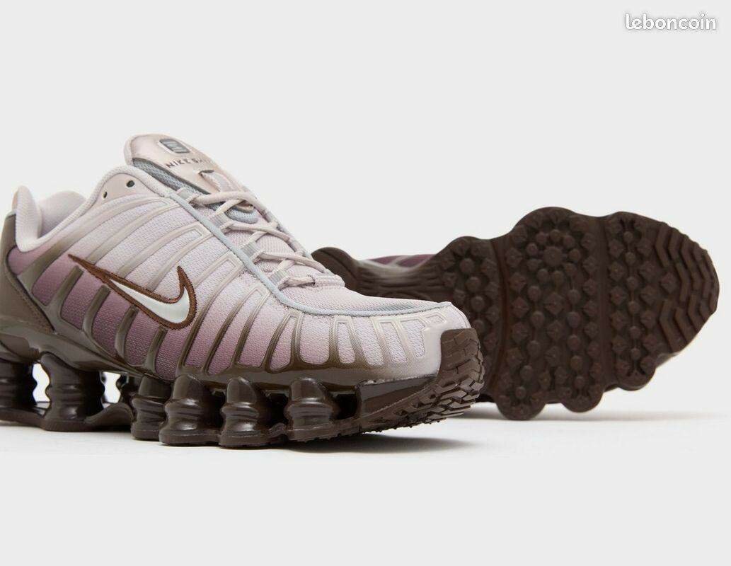 Nike Shox Sneakers élégantes