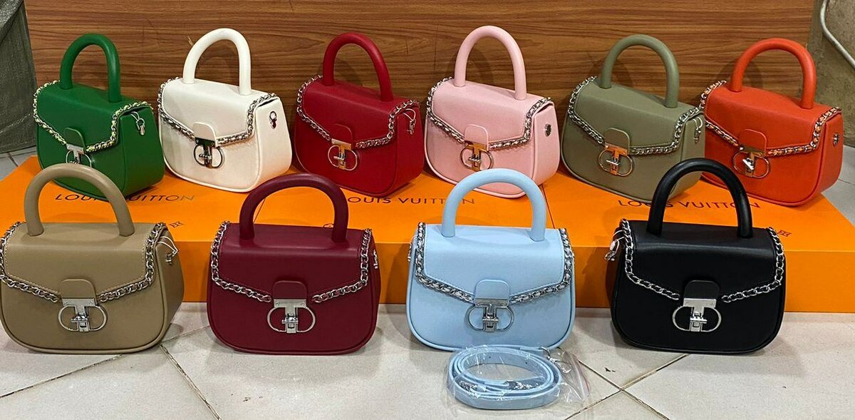 Hand bag's