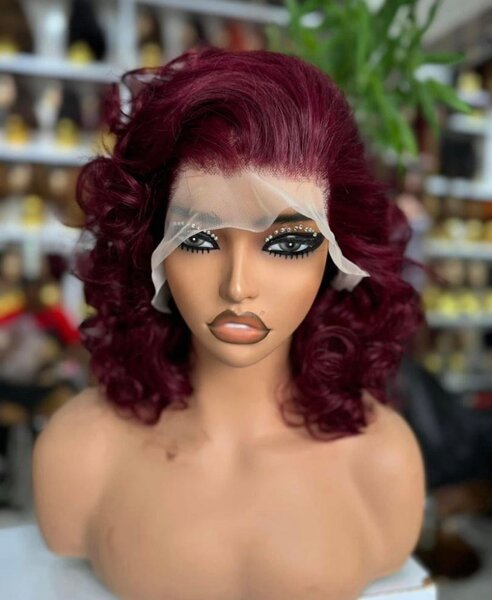 Perruque bouclée naturelle