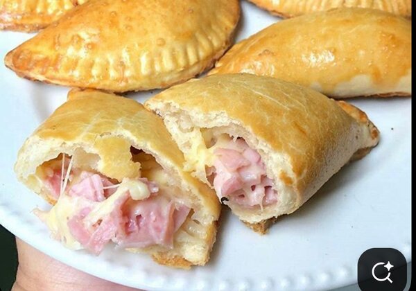 Pastel au jambon et béchamel