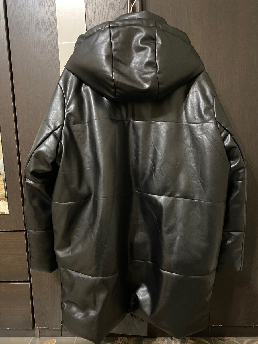 Куртка ZARA(эко кожа ) в хорошем качестве