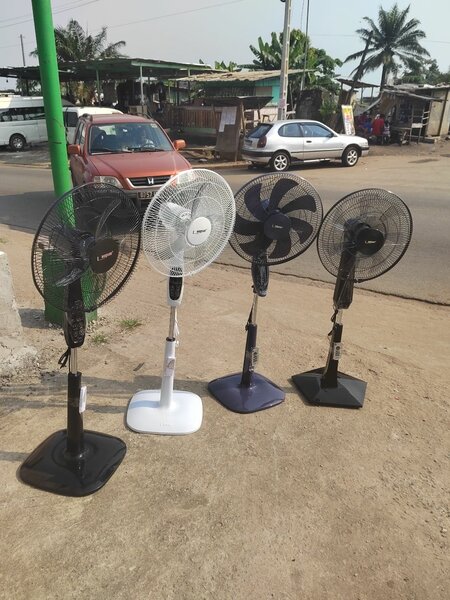 Ventilateurs sur pied réglables