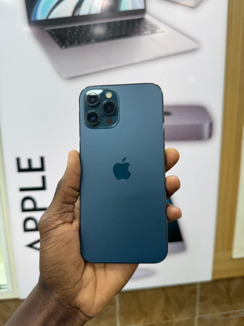 iPhone 12pro max 128Go