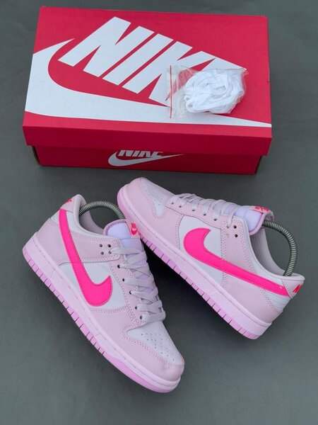 Nike sb rose