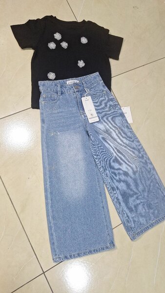 Ensemble fille: T-shirt et jean