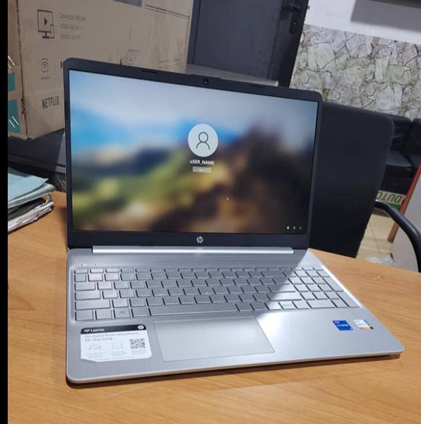 Hp laptop 15.6" screen 