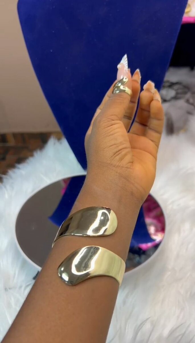 Bracelets en métal élégants