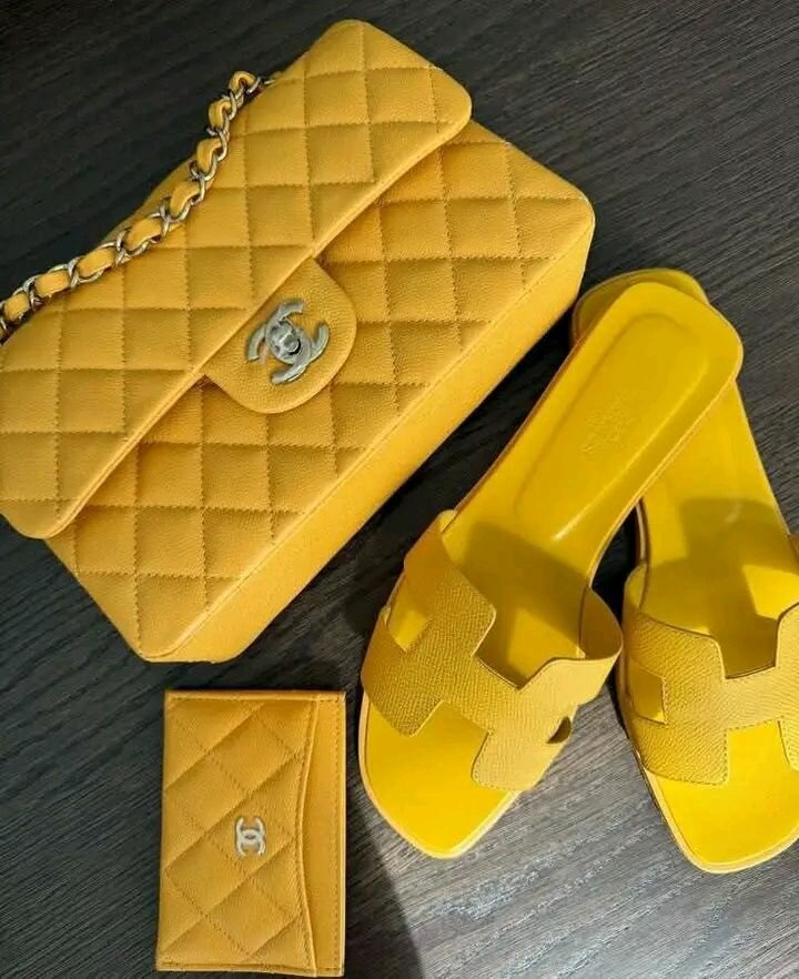 Set sac et sandales dorés