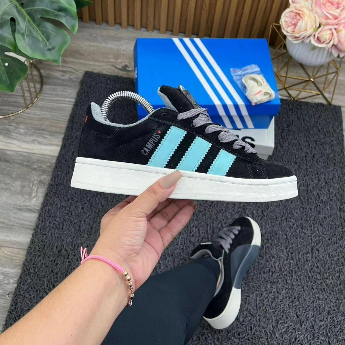 QUALITY ADIDAS SNEAKERS.