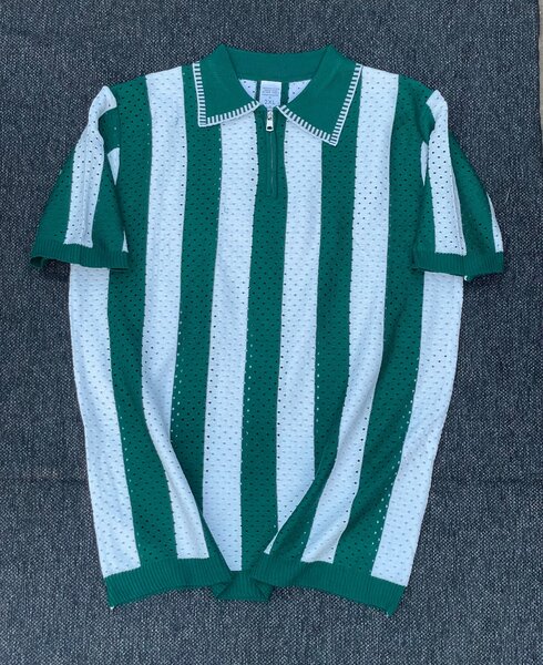 Polo rayé vert et blanc