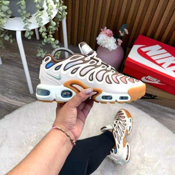 Nike Air Max plus Drift